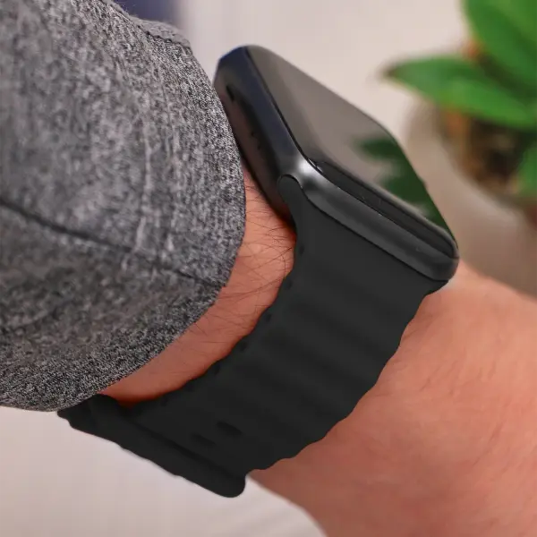 a.r21.1 Wrist Onyx StrapsCo Men's Motion Sport Strap Silicone Rubber Band for Apple Watch 38mm 40mm 41mm 42mm 44mm 45mm