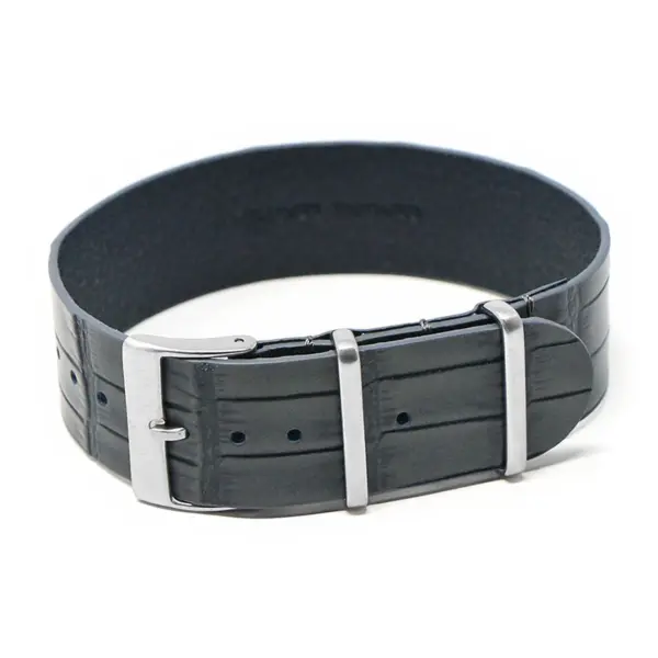 nt8.7 Main Grey StrapsCo DASSARI Vintage Alligator Embossed Single Pass Leather NATO Strap